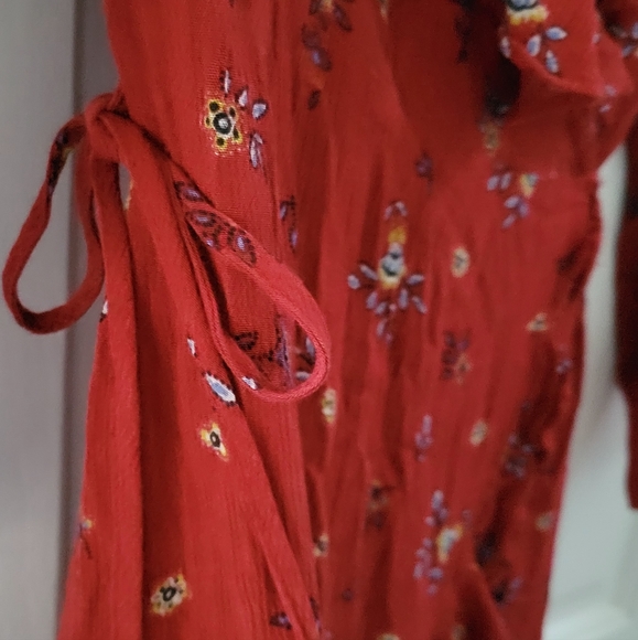 Beautiful Red Boho wrap dress - Picture 3 of 6
